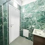Marine Glow D40 Διαμέρισμα *