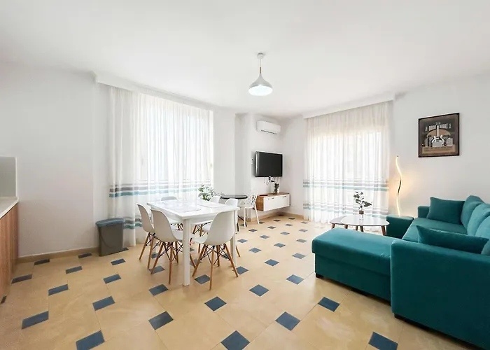 Marine Glow D40 * Durrës